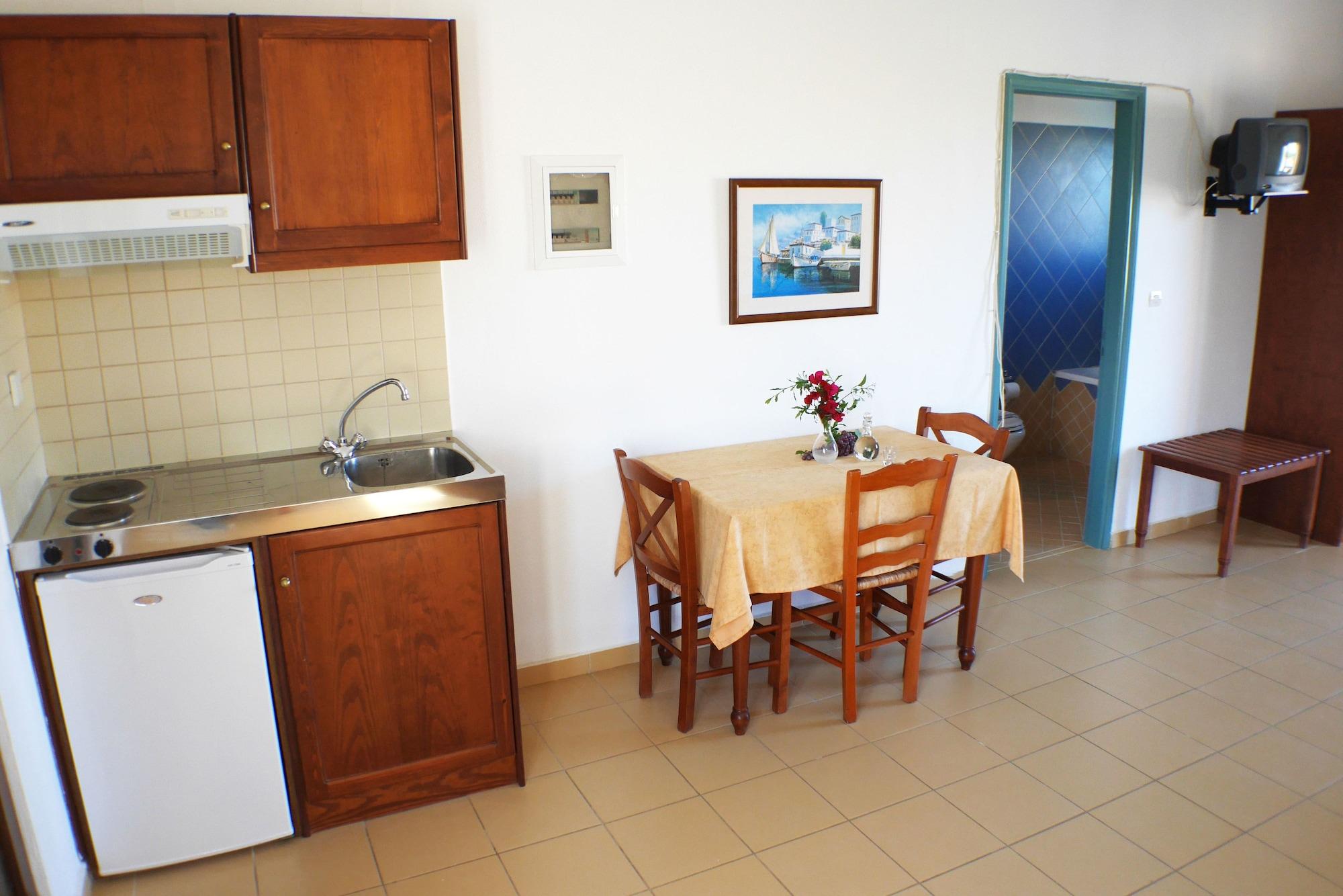 Areti Aparthotel La Canea Esterno foto
