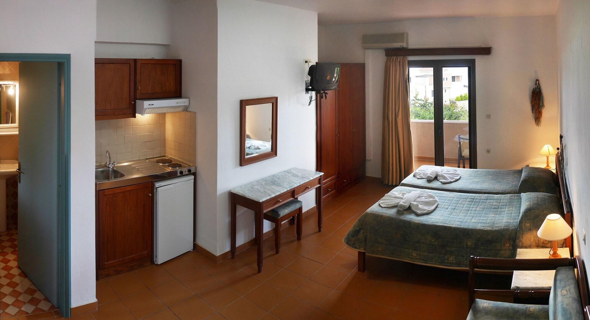 Areti Aparthotel La Canea Esterno foto
