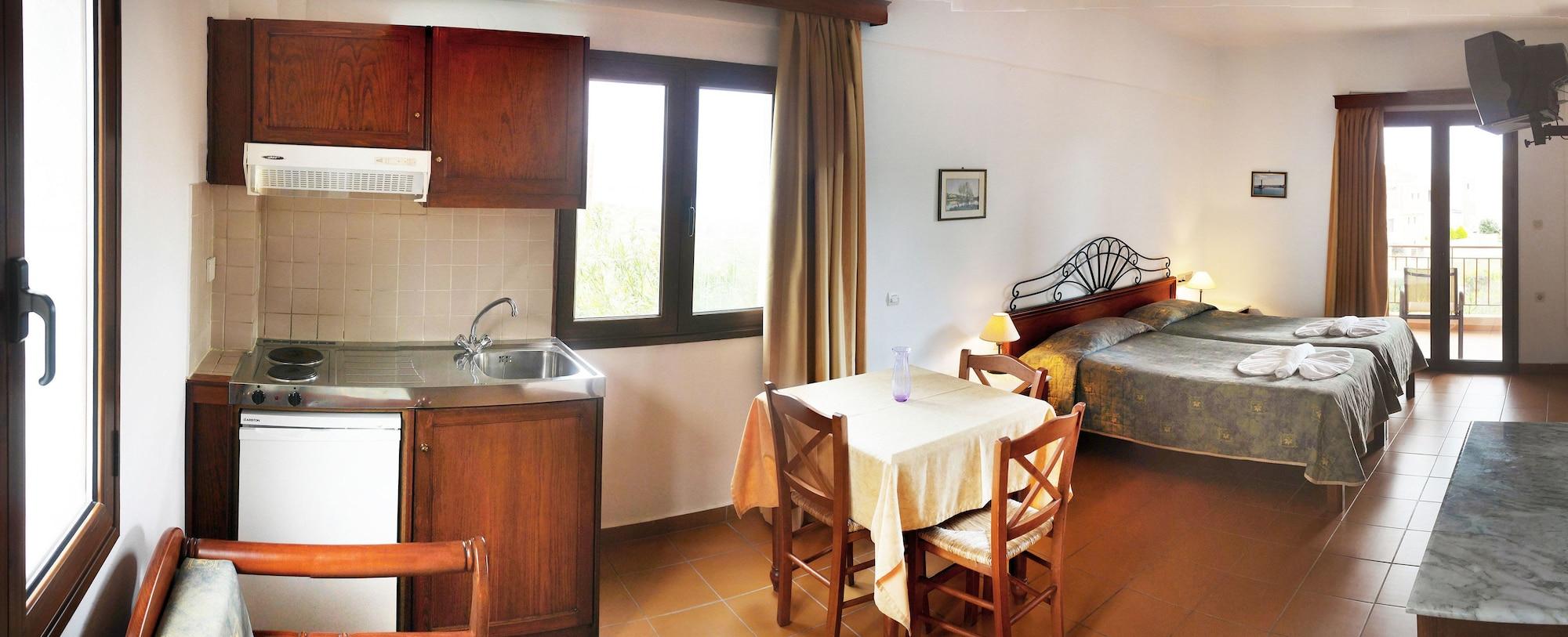 Areti Aparthotel La Canea Esterno foto