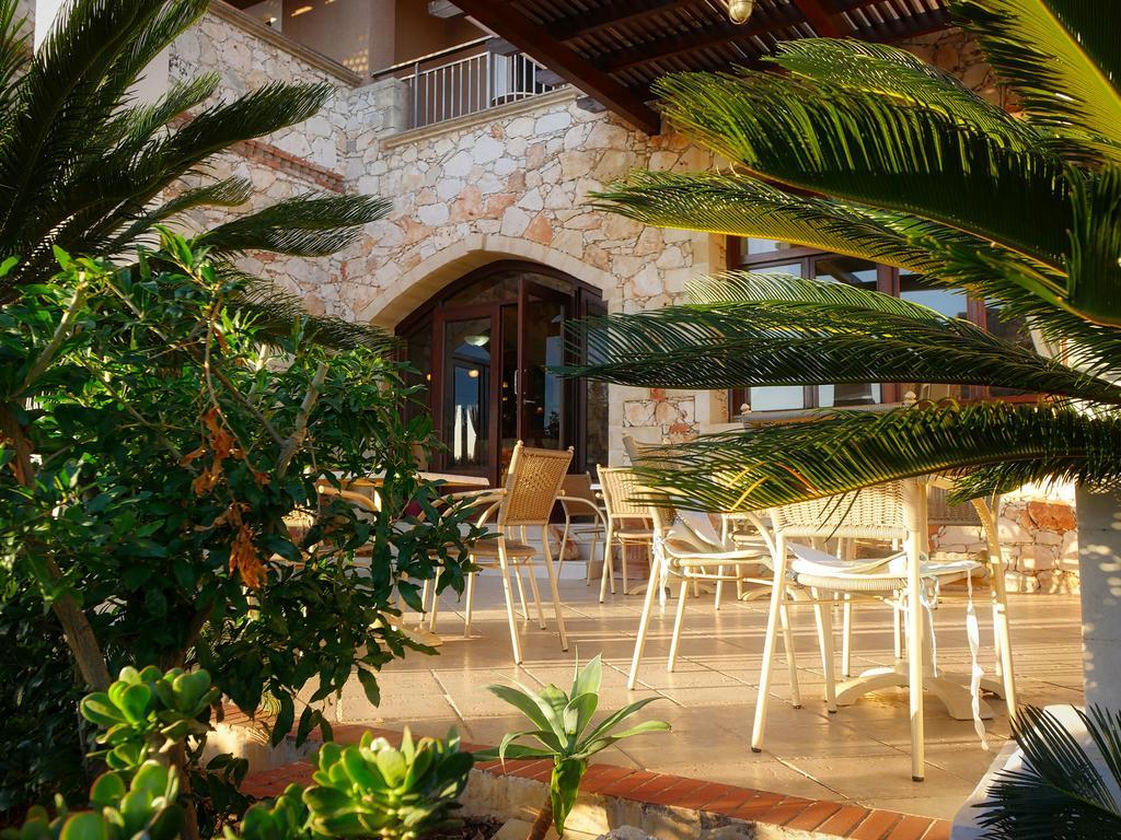 Areti Aparthotel La Canea Esterno foto