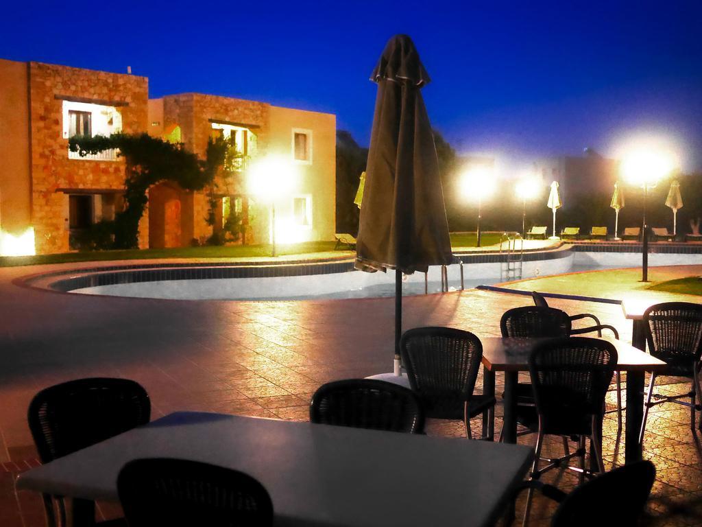 Areti Aparthotel La Canea Esterno foto