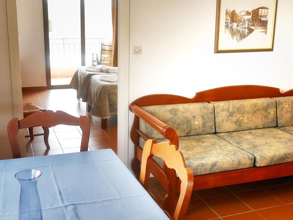 Areti Aparthotel La Canea Esterno foto